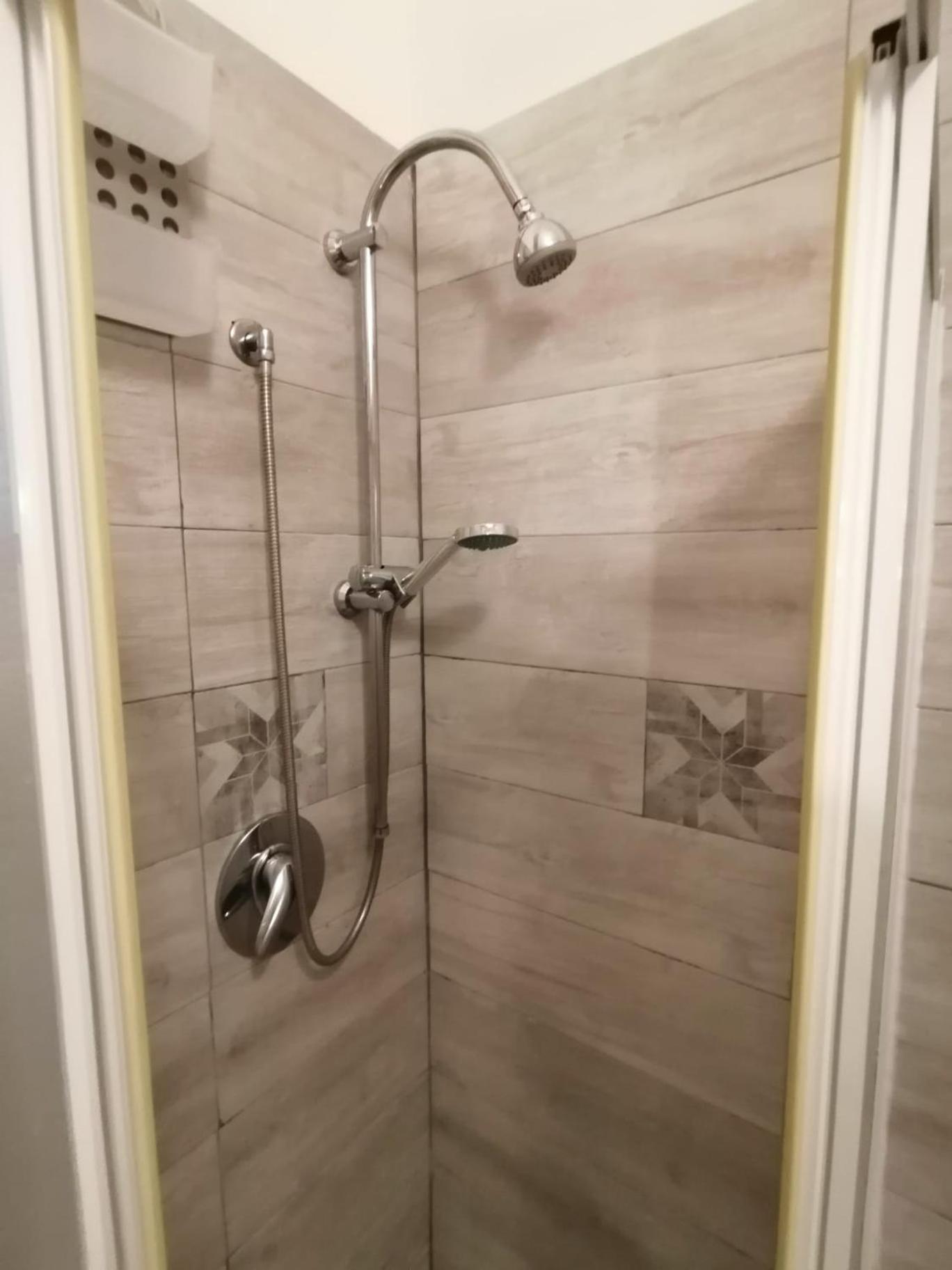 E' Zarellare 2.0 Apartment Napoli Ngoại thất bức ảnh
